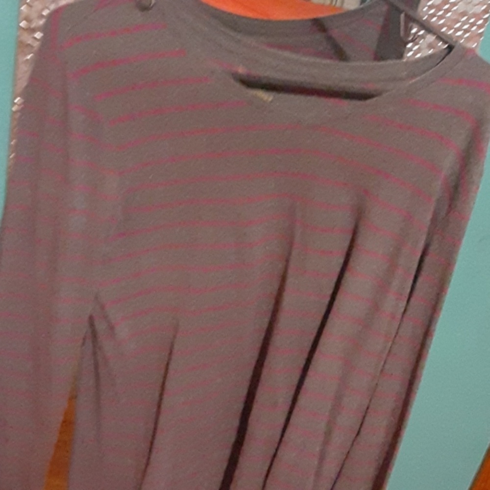 Long sleeve purple stripes and gray t shirt